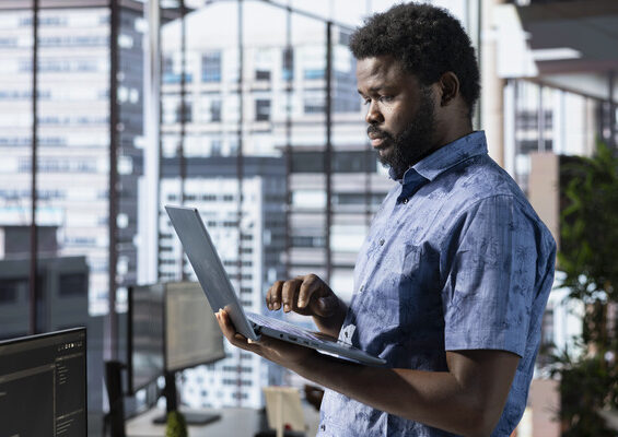 programmer-testing-debugging-company-software (1) programmer-testing-debugging-company-software (1)